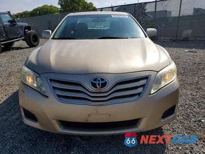 Piąte zdjęcie samochodu w środku: 2011 TOYOTA CAMRY LE VIN:4T1BF3EK9BU225088 - miniatura