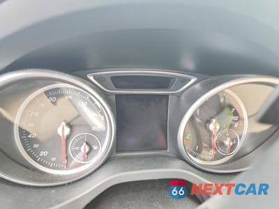 Zdjęcie 9 z 14 samochodu: 2018 MERCEDES-BENZ GLA 250 VIN:WDCTG4EB2JJ474323 - miniatura