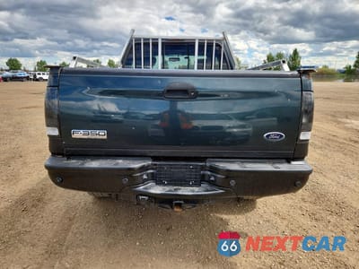 Zdjęcie 6 z 12 samochodu: 2006 FORD F350 SRW SUPER DUTY VIN:1FTWX31P16EC44402 - miniatura