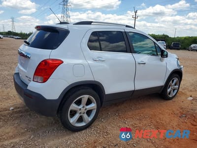Trzecie zdjęcie samochodu z tyłu: 2016 CHEVROLET TRAX LTZ VIN:3GNCJRSB1GL188495 - miniatura