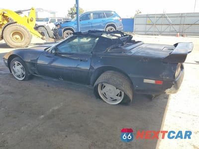 Drugie zdjęcie samochodu z przodu: 1988 CHEVROLET CORVETTE VIN:1G1YY3187J5106900 - miniatura