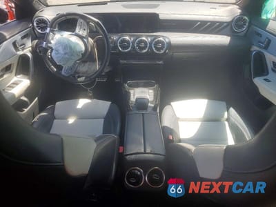 Zdjęcie 8 z 12 samochodu: 2022 MERCEDES-BENZ CLA AMG 35 4MATIC VIN:W1K5J5BB4NN260271 - miniatura