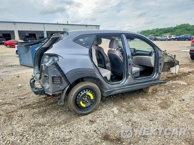 Trzecie zdjęcie samochodu z tyłu: 2019 HYUNDAI TUCSON SE VIN:KM8J2CA4XKU839307 - miniatura