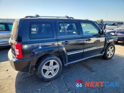 Trzecie zdjęcie samochodu z tyłu: 2008 JEEP PATRIOT LIMITED VIN:1J8FF48W18D681596 - miniatura