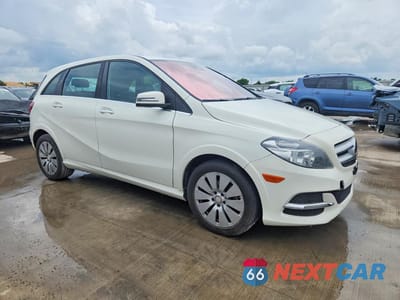 Czwarte zdjęcie samochodu z boku: 2017 MERCEDES-BENZ B 250E VIN:WDDVP9AB4HJ015022 - miniatura