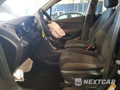 Zdjęcie 7 z 13 samochodu: 2018 CHEVROLET TRAX LS VIN:3GNCJKSB2JL256057 - miniatura