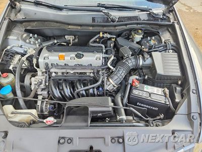 Zdjęcie 11 z 13 samochodu: 2008 HONDA ACCORD LXP VIN:JHMCP26468C040316 - miniatura