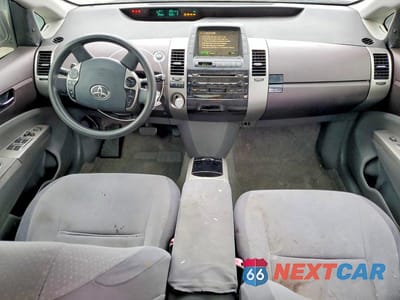 Zdjęcie 8 z 12 samochodu: 2005 TOYOTA PRIUS BASE VIN:JTDKB20U657031821 - miniatura