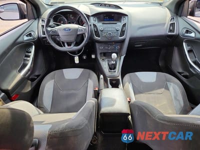Zdjęcie 8 z 13 samochodu: 2016 FORD FOCUS ST VIN:1FADP3L97GL206942 - miniatura