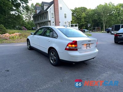 Trzecie zdjęcie samochodu z tyłu: 2006 VOLVO S40 T5 VIN:YV1MH682162191826 - miniatura