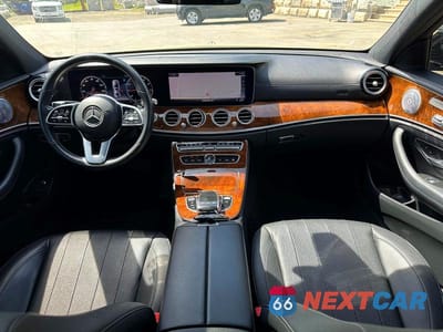 Zdjęcie 7 z 10 samochodu: 2020 MERCEDES-BENZ E 350 4MATIC VIN:W1KZF8EB4LA759947 - miniatura