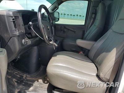 Zdjęcie 7 z 13 samochodu: 2020 CHEVROLET EXPRESS G2500 VIN:1GCWGAFG1L1240138 - miniatura