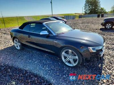 Czwarte zdjęcie samochodu z boku: 2013 AUDI S5 PREMIUM PLUS VIN:WAUCGAFH2DN004326 - miniatura