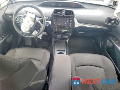 Zdjęcie 8 z 12 samochodu: 2021 TOYOTA PRIUS LE VIN:JTDKAMFU9M3152905 - miniatura