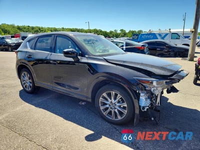 Czwarte zdjęcie samochodu z boku: 2025 MAZDA CX-5 PREMIUM PLUS VIN:JM3KFBEM0S0806994 - miniatura