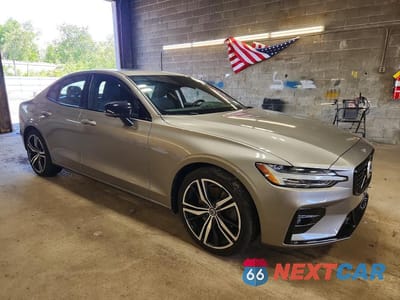 Czwarte zdjęcie samochodu z boku: 2021 VOLVO S60 T6 R-DESIGN VIN:7JRA22TM5MG095307 - miniatura