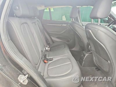 Zdjęcie 11 z 13 samochodu: 2018 BMW X1 XDRIVE28I VIN:WBXHT3C33J5L33379 - miniatura