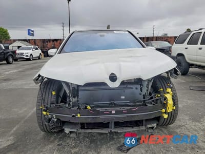 Piąte zdjęcie samochodu w środku: 2023 BMW IX M60 VIN:WB533CF03PCM64126 - miniatura