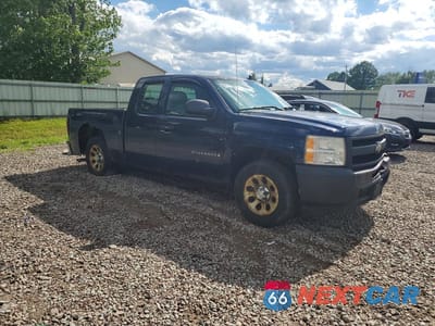 Czwarte zdjęcie samochodu z boku: 2009 CHEVROLET SILVERADO C1500 VIN:1GCEC19X69Z250726 - miniatura