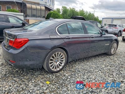 Trzecie zdjęcie samochodu z tyłu: 2012 BMW 750 XI VIN:WBAKC6C56CC396185 - miniatura