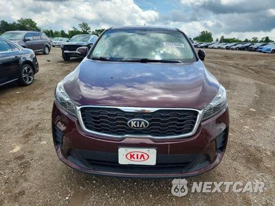 Piąte zdjęcie samochodu w środku: 2019 KIA SORENTO LX V6 VIN:5XYPG4A50KG464298 - miniatura