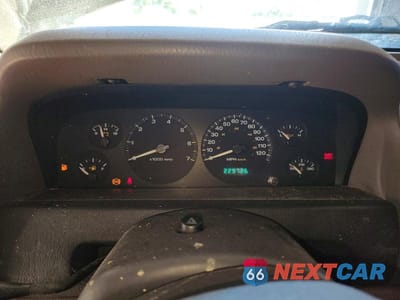 Zdjęcie 9 z 13 samochodu: 2004 JEEP GRAND CHEROKEE LAREDO VIN:1J4GW48S34C238675 - miniatura