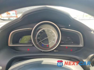 Zdjęcie 9 z 13 samochodu: 2016 MAZDA 3 SPORT VIN:JM1BM1T79G1298323 - miniatura