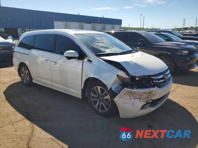 Czwarte zdjęcie samochodu z boku: 2015 HONDA ODYSSEY TOURING VIN:5FNRL5H91FB124819 - miniatura