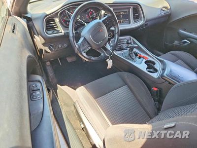 Zdjęcie 8 z 13 samochodu: 2019 DODGE CHALLENGER SXT VIN:2C3CDZAG3KH735267 - miniatura