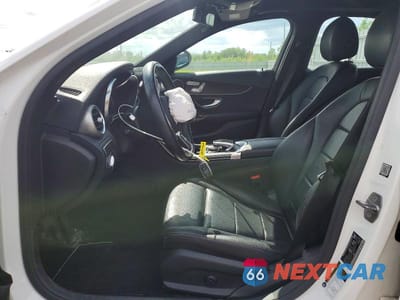 Zdjęcie 7 z 12 samochodu: 2020 MERCEDES-BENZ C 300 4MATIC VIN:55SWF8EB1LU334673 - miniatura
