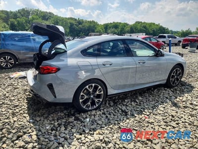 Trzecie zdjęcie samochodu z tyłu: 2025 BMW 228XI VIN:WBA23GG03S7S87274 - miniatura
