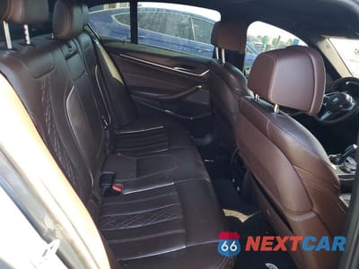 Zdjęcie 10 z 12 samochodu: 2017 BMW 530 XI VIN:WBAJA7C31HWA70034 - miniatura