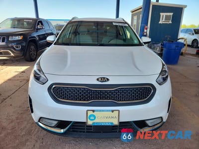 Piąte zdjęcie samochodu w środku: 2018 KIA NIRO LX VIN:KNDCM3LD0J5209969 - miniatura
