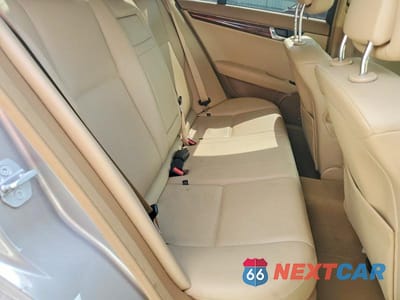 Zdjęcie 10 z 12 samochodu: 2008 MERCEDES-BENZ C 300 VIN:WDDGF54X28F076965 - miniatura