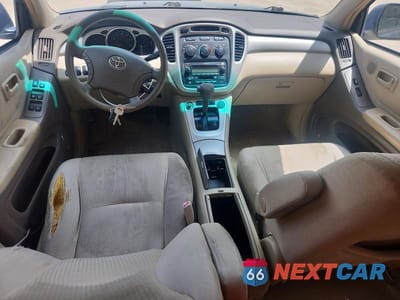 Zdjęcie 8 z 13 samochodu: 2004 TOYOTA HIGHLANDER BASE VIN:JTEGP21A240021608 - miniatura