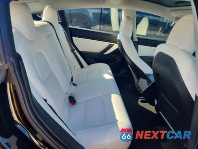 Zdjęcie 11 z 13 samochodu: 2018 TESLA MODEL 3 VIN:5YJ3E1EB0JF135058 - miniatura