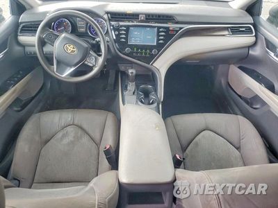 Zdjęcie 8 z 12 samochodu: 2018 TOYOTA CAMRY LE VIN:4T1B11HK4JU141399 - miniatura