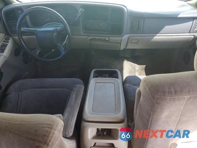 Zdjęcie 8 z 13 samochodu: 2002 CHEVROLET TAHOE K1500 VIN:1GNEK13T22R257775 - miniatura