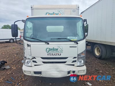 Piąte zdjęcie samochodu w środku: 2021 ISUZU NPR BOX TRUCK VIN:54DB4W1D6MS207094 - miniatura