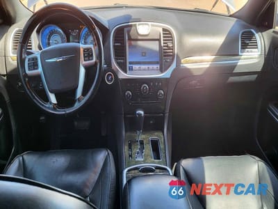 Zdjęcie 9 z 10 samochodu: 2011 CHRYSLER 300C VIN:2C3CA6CT5BH549764 - miniatura