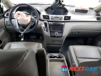 Zdjęcie 8 z 13 samochodu: 2017 HONDA ODYSSEY EXL VIN:5FNRL5H69HB005098 - miniatura