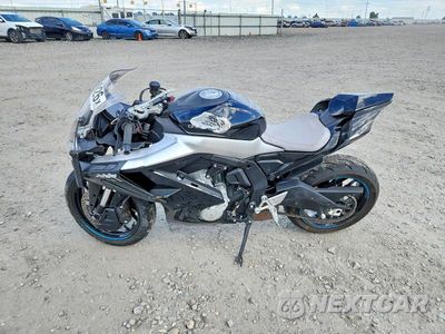 Trzecie zdjęcie samochodu z tyłu: 2025 CF MOTO 675SS VIN:LCEPEVLPXS6000822 - miniatura