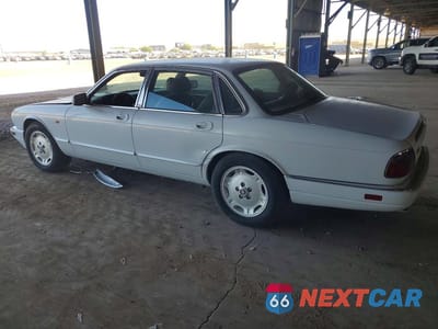 Drugie zdjęcie samochodu z przodu: 1996 JAGUAR XJ6 VIN:SAJHX1748TC761294 - miniatura