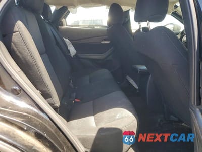 Zdjęcie 11 z 14 samochodu: 2025 MAZDA CX-30 VIN:3MVDMBAM3SM836032 - miniatura