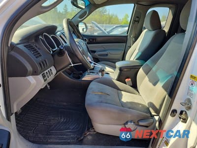 Zdjęcie 7 z 12 samochodu: 2015 TOYOTA TACOMA V6 VIN:5TFUU4EN4FX112429 - miniatura