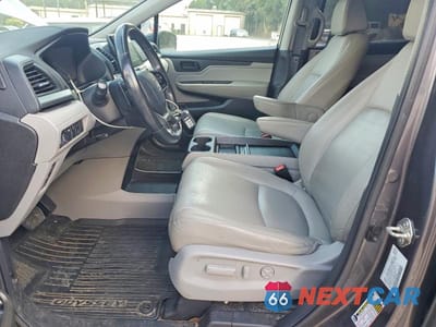 Zdjęcie 7 z 13 samochodu: 2019 HONDA ODYSSEY EXL VIN:5FNRL6H75KB073596 - miniatura