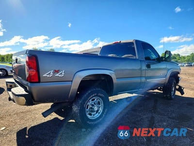 Trzecie zdjęcie samochodu z tyłu: 2007 CHEVROLET SILVERADO K2500 HEAVY DUTY VIN:1GCHK24U27E194503 - miniatura