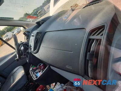 Zdjęcie 8 z 13 samochodu: 2019 FORD TRANSIT T-250 VIN:1FTYR2ZM4KKB65115 - miniatura