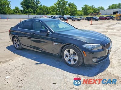 Czwarte zdjęcie samochodu z boku: 2012 BMW 528 XI VIN:WBAXH5C50CDW10521 - miniatura