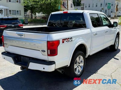 Trzecie zdjęcie samochodu z tyłu: 2019 FORD F150 SUPERCREW VIN:1FTEW1E47KFC38742 - miniatura